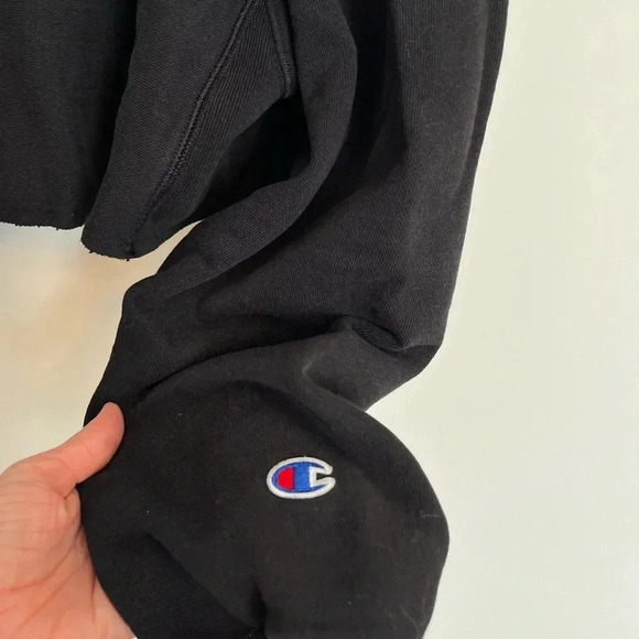 Champion cropped boxy Sweatshirt in black size medium - Picture 4 of 6